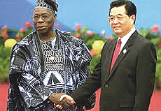 Hu Jintao col presidente nigeriano Obasanjo