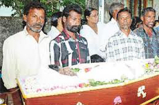 I funerali dei pescatori uccisi