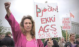 La rivolta degli islandesi contro i finanzieri parassiti dell'austerity
