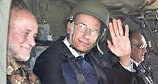 Enrico Letta in visita alle truppe in Afghanistan