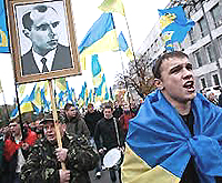 Il filo-nazista Bandera tra le icone della rivolta di Kiev
