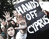 Cipro, proteste contro il prelievo forzoso