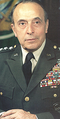 Il generale Lyman Lemnitzer
