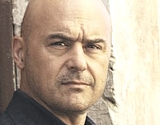 Luca Zingaretti nei panni di Montalbano